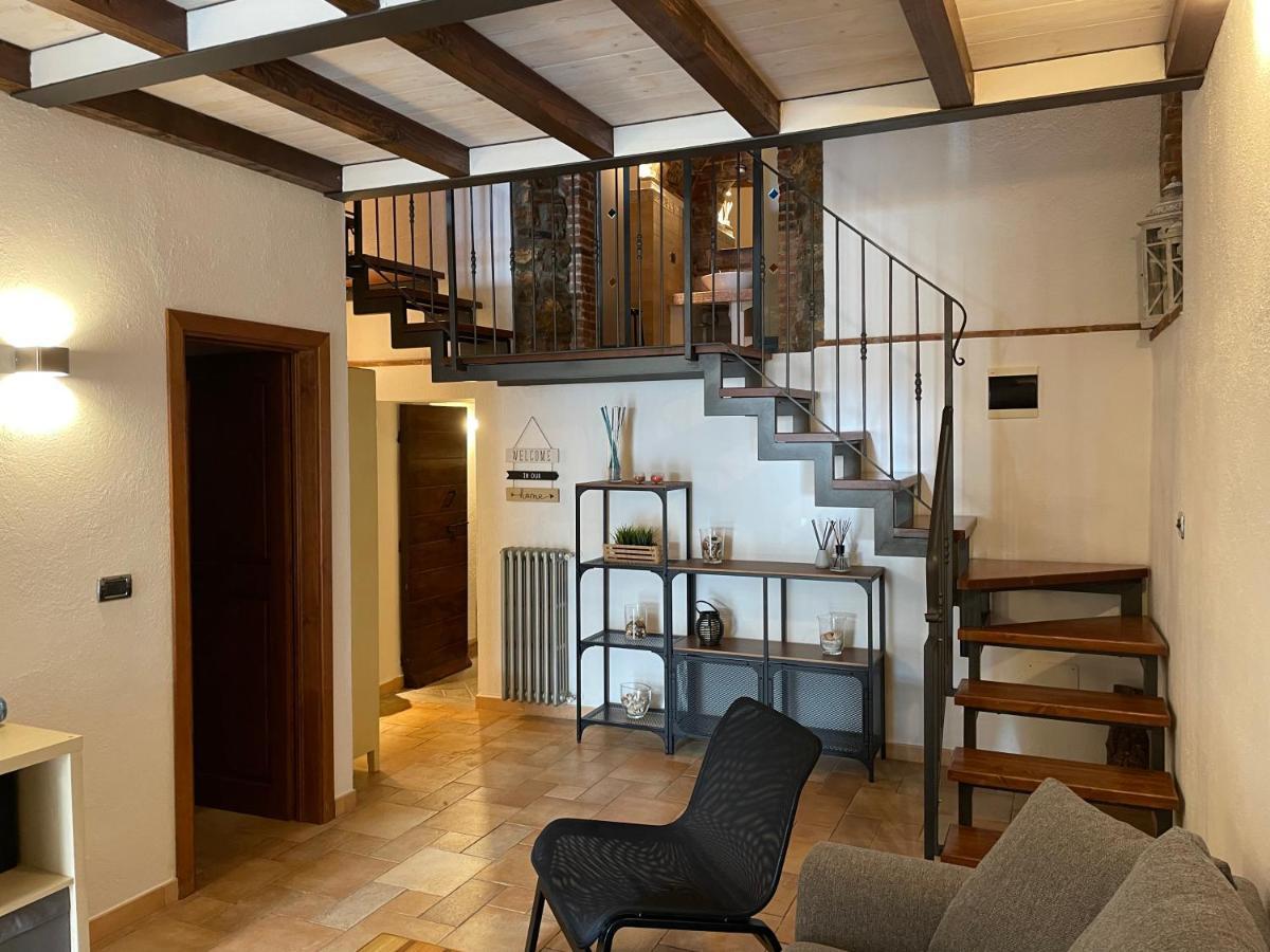 Il Granaio Apartment กัสตาลเญโต การ์ดุชชี ภายนอก รูปภาพ